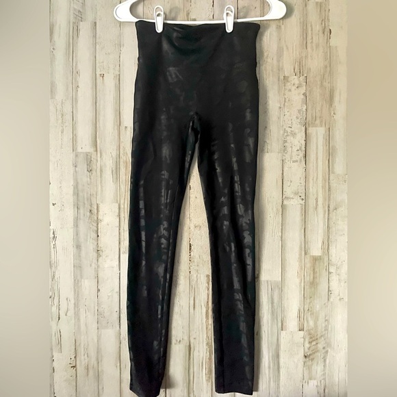 Spanx Camo Leggings - Picture 4 of 5